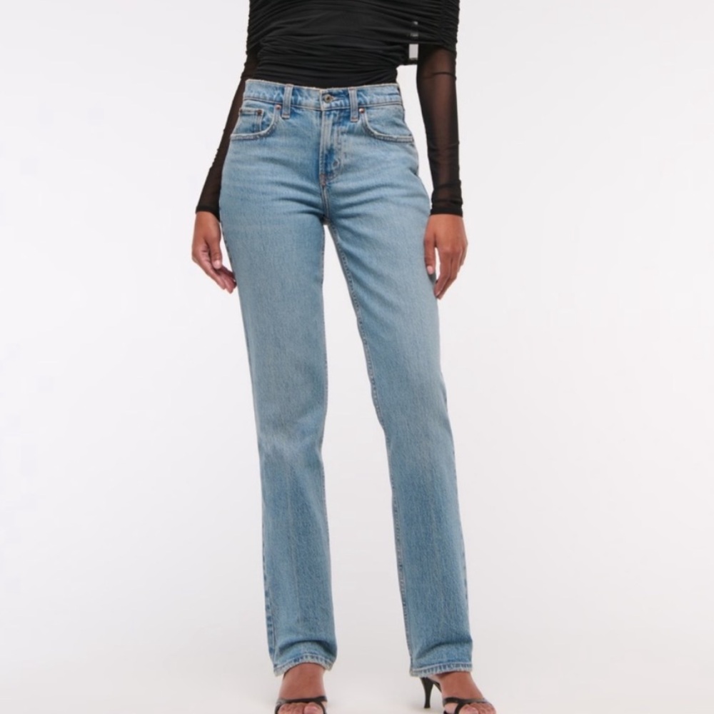 Abercrombie & Fitch The Straight Mid Rise Jeans Curve Love 28 Long Raw Hem